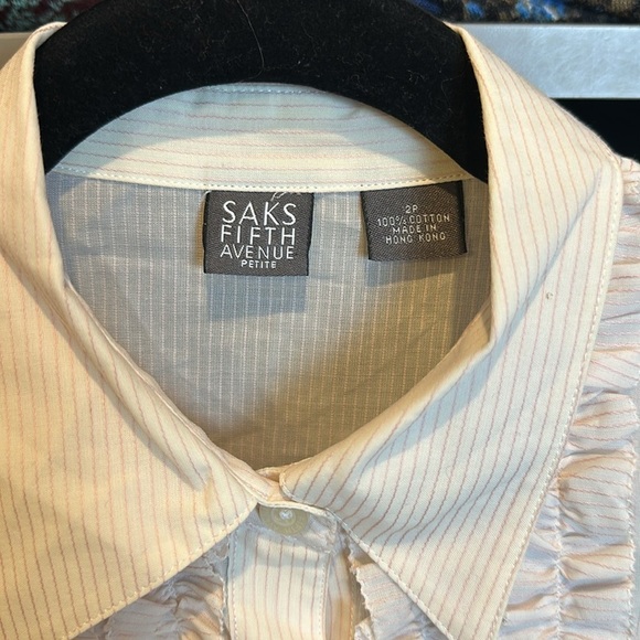 Saks Fifth Avenue white with pink stripes long sleeve button down shirt size 2P - Picture 2 of 3